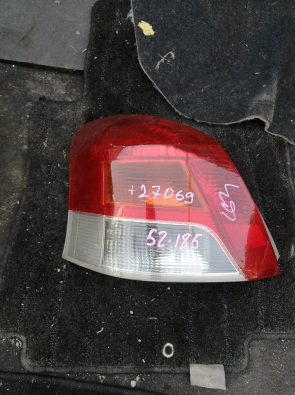 Стоп-сигнал Toyota Vitz NCP90 задний левый (б/у)