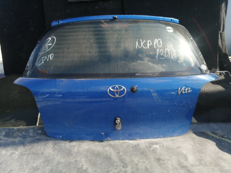 Дверь багажника Toyota Vitz SCP10 (б/у)