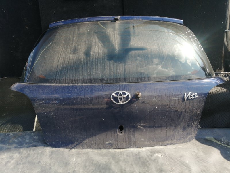 Дверь багажника Toyota Vitz SCP10 (б/у)