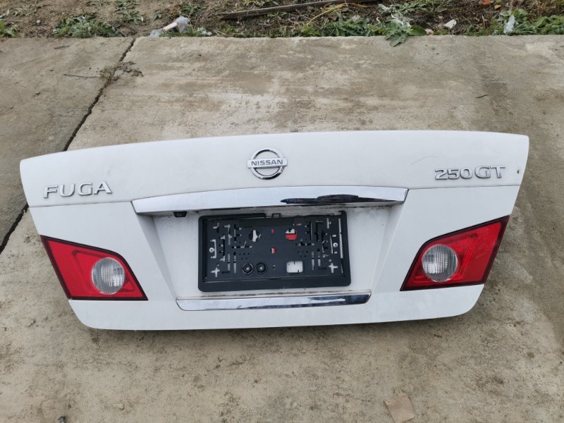 Крышка багажника Nissan Fuga Y50 (б/у)