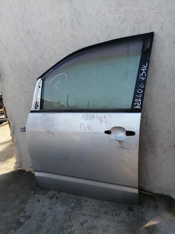 Дверь Toyota Noah AZR60 передняя левая (б/у)