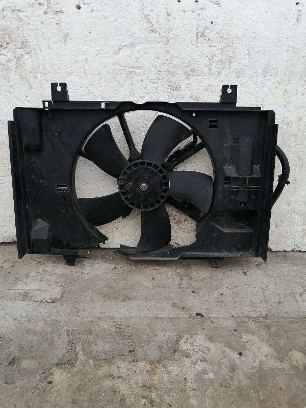 Диффузор радиатора Nissan Tiida C11 HR16DE (б/у)