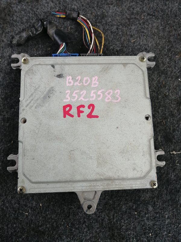 Блок управления двигателем Honda Stepwgn RF2 B20B (б/у)