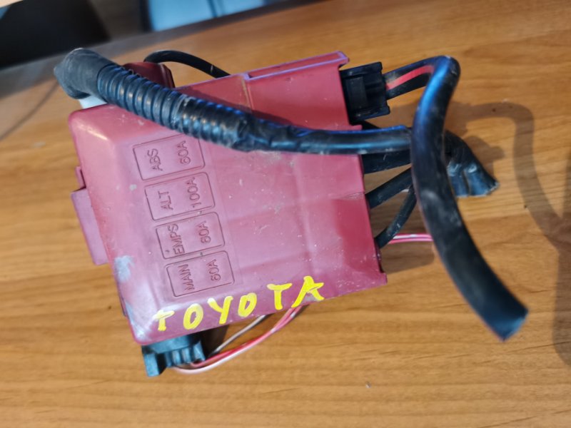 Клемма аккумуляторная Toyota Vitz KSP90 (б/у)