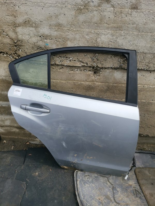 Дверь Subaru Impreza GJ задняя правая (б/у)
