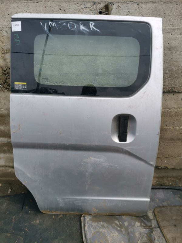 Дверь Nissan Nv200 VM20 задняя правая (б/у)