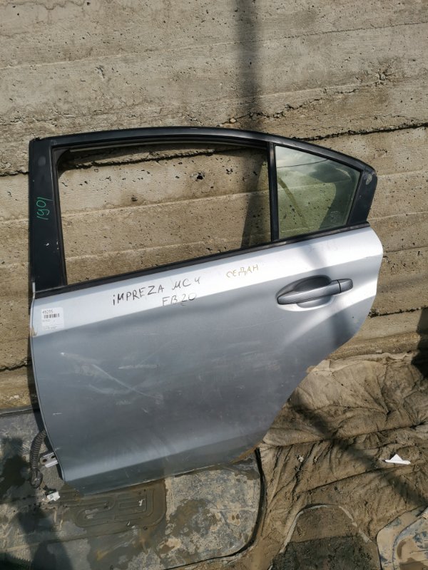 Дверь Subaru Impreza GJ задняя левая (б/у)
