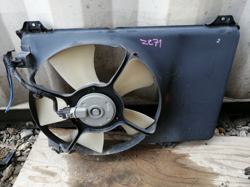 Диффузор радиатора Suzuki Swift ZC71S (б/у)