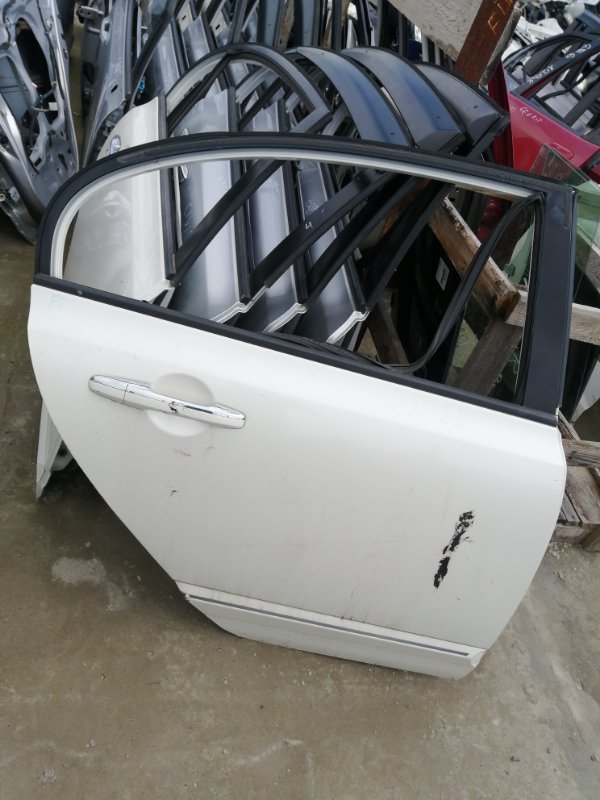 Дверь Honda Civic FD1 задняя правая (б/у)