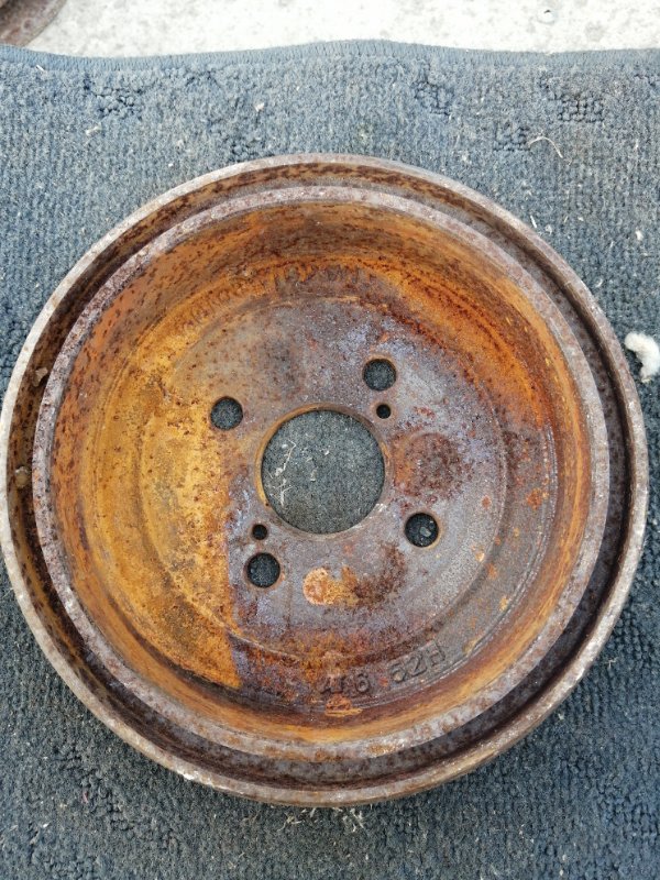 Тормозной барабан Toyota Vitz SCP90 2SZ задний (б/у)