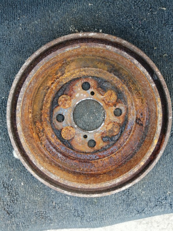 Тормозной барабан Toyota Vitz SCP90 2SZ задний (б/у)