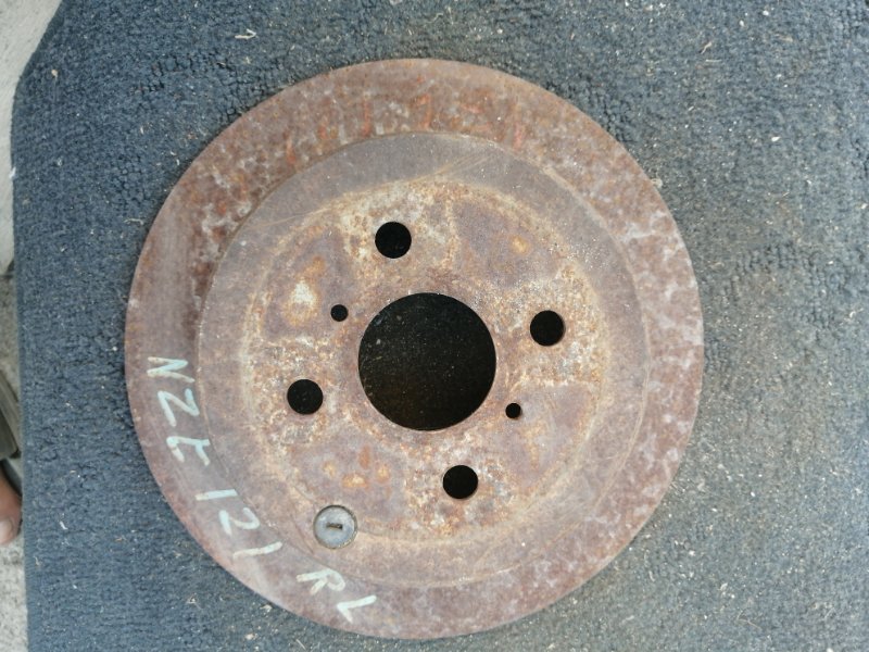 Тормозной диск Toyota Corolla120 NZE121 1NZ задний (б/у)
