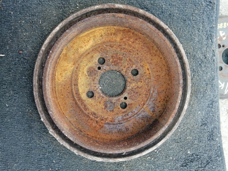 Тормозной барабан Toyota Ractis SCP100 2SZ задний (б/у)