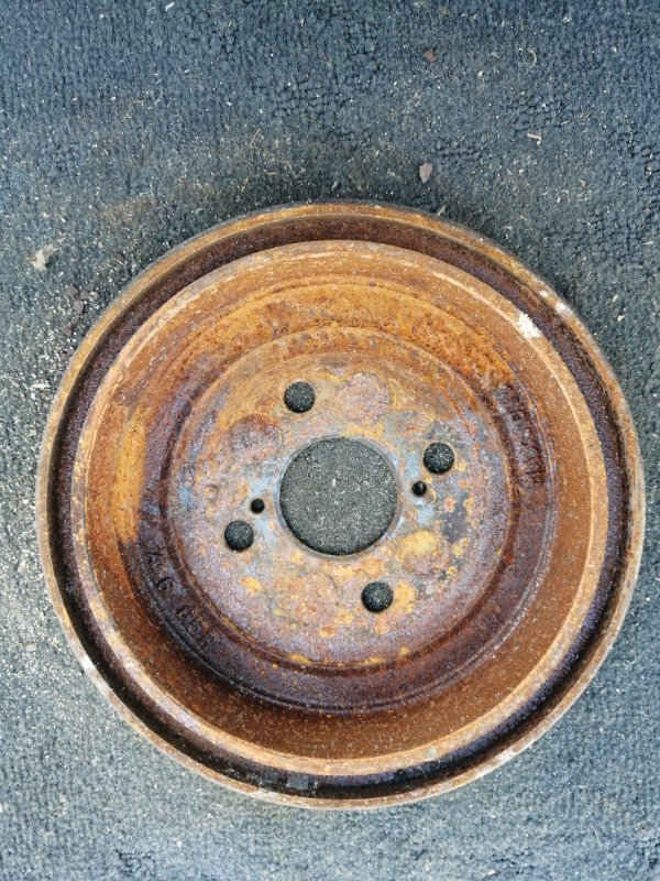 Тормозной барабан Toyota Vitz KSP90 1KR задний (б/у)