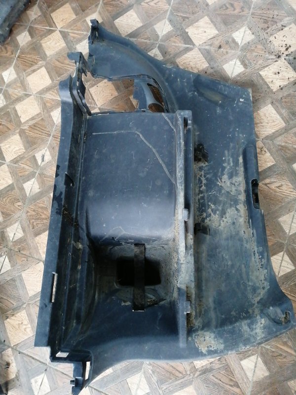 Обшивка багажника Honda Cr-V RE правая (б/у)