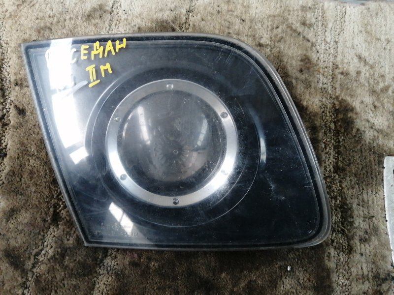 Стоп-сигнал в крышку багажника Mazda 3 BK левый (б/у)