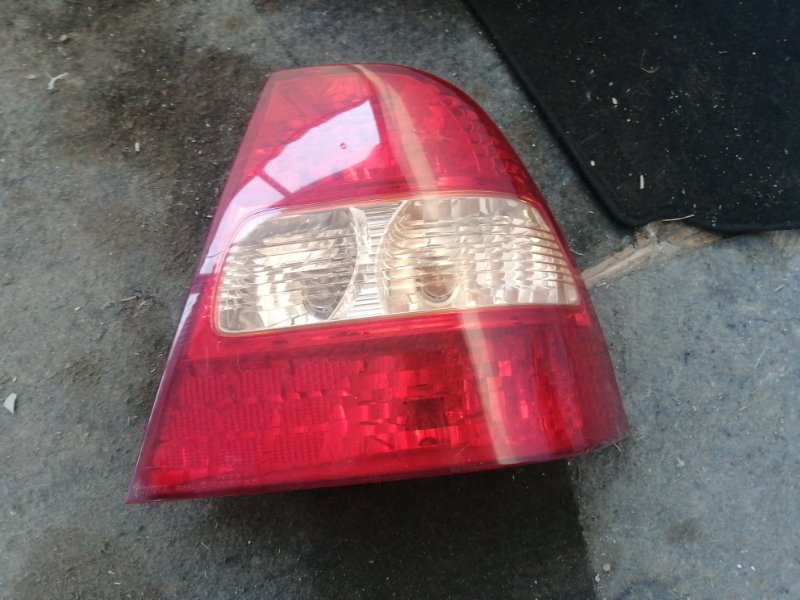 Стоп-сигнал Toyota Corolla120 E120 задний правый (б/у)