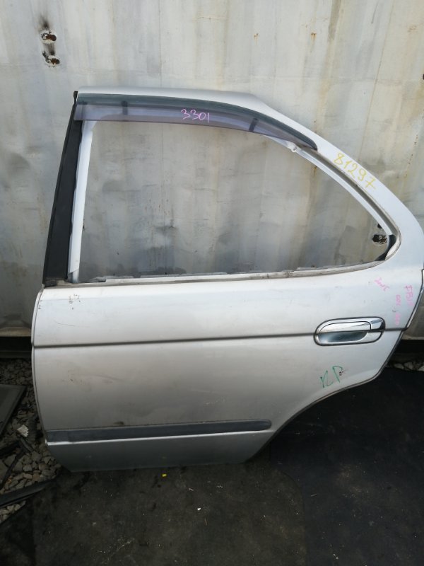 Дверь Nissan Sunny FB15 задняя левая (б/у)