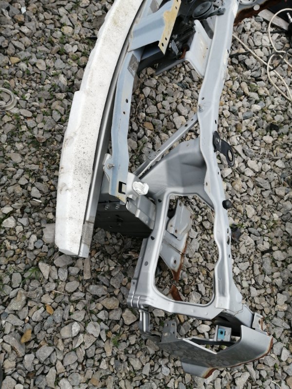 Рамка радиатора Nissan Primera P12 QR20 (б/у)