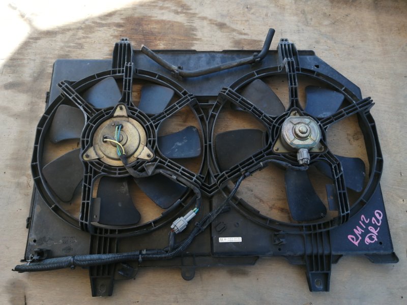 Диффузор радиатора Nissan Liberty RM12 QR20 (б/у)