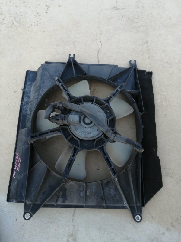 Диффузор радиатора Toyota Bb QNC20 3SZ (б/у)