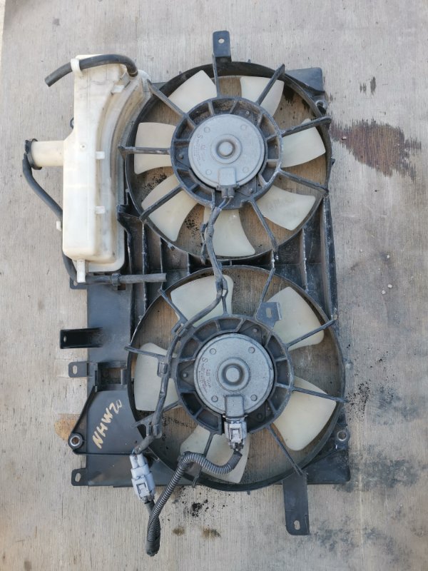 Диффузор радиатора Toyota Prius NHW20 (б/у)