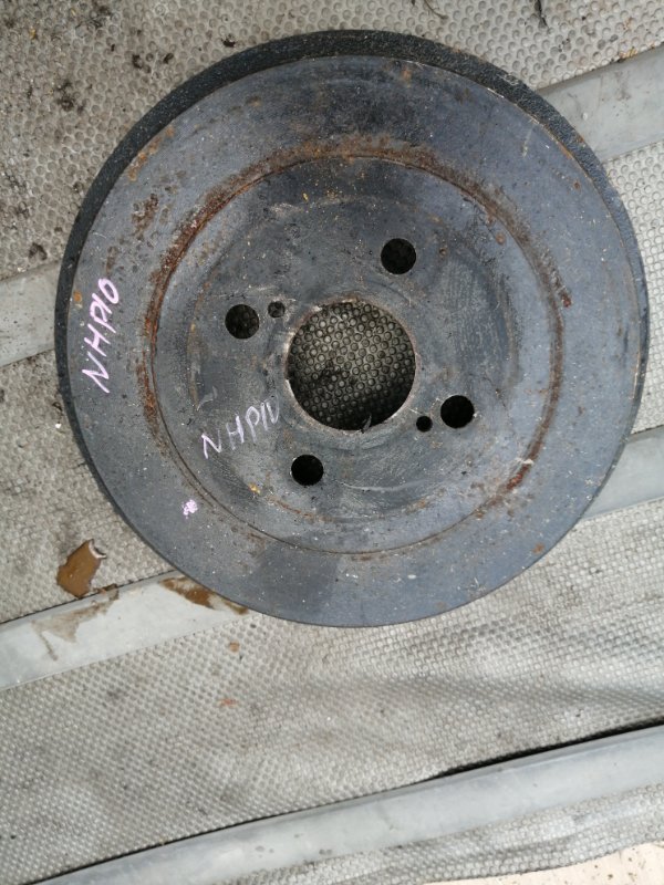 Тормозной барабан Toyota Aqua NHP10 задний (б/у)