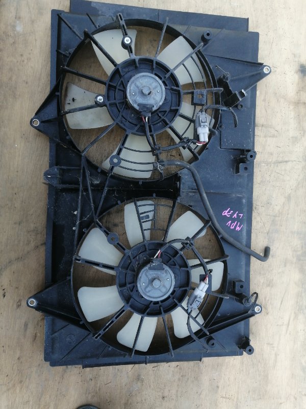 Диффузор радиатора Mazda Mpv LY3P (б/у)