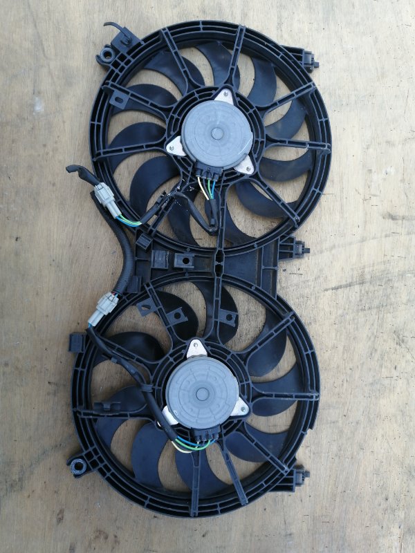 Диффузор радиатора Nissan Teana J32 (б/у)