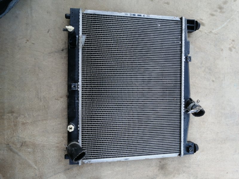 Радиатор двс Toyota Sienta NCP81 (б/у)