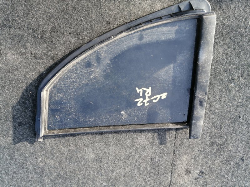 Форточка двери Suzuki Swift ZC72S задняя левая (б/у)