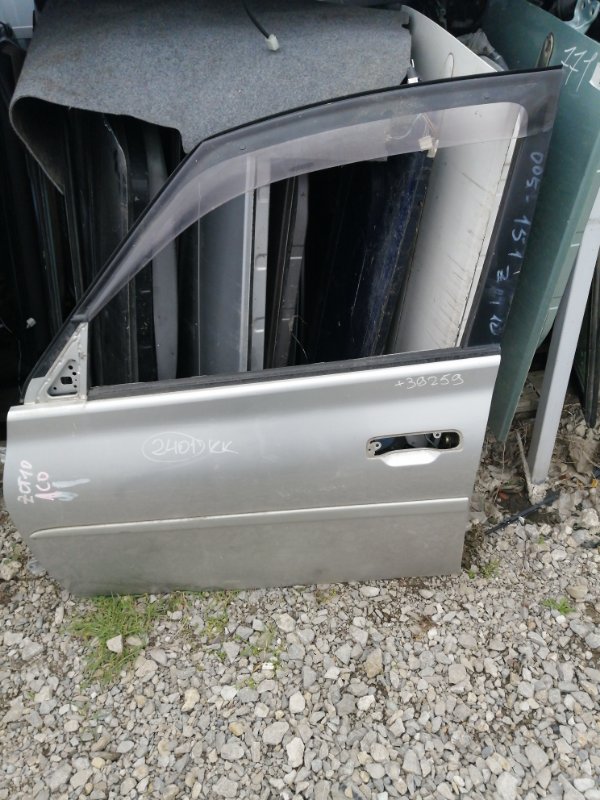 Дверь Toyota Opa ZCT-10 передняя левая (б/у)