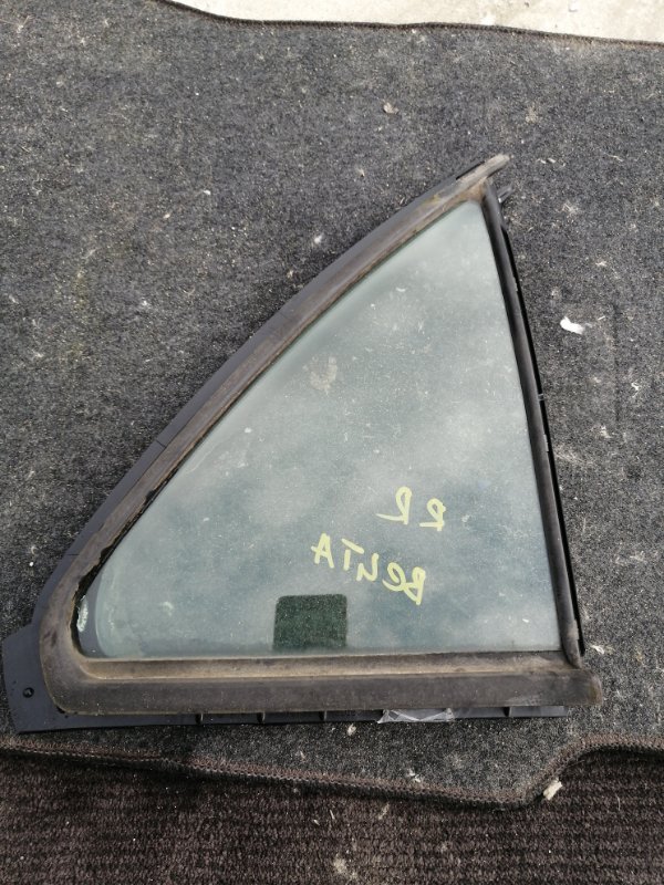 Форточка двери Toyota Belta NCP96 задняя правая (б/у)