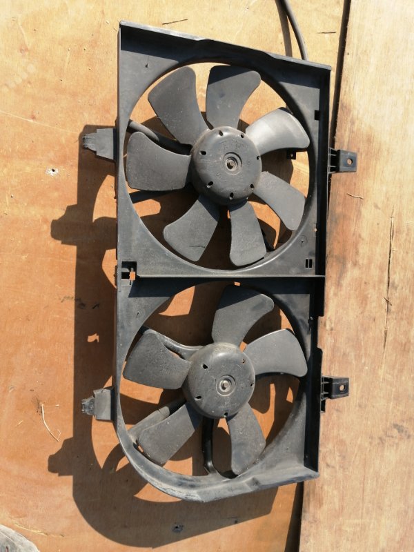 Диффузор радиатора Nissan Bluebird Sylphy G10 QG18DE 2001 (б/у)