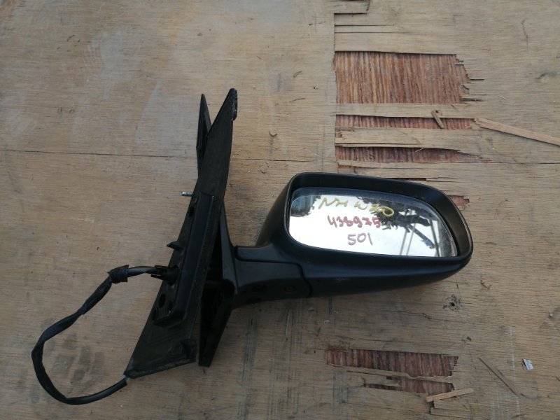 Зеркало Toyota Prius NHW20 переднее правое (б/у)