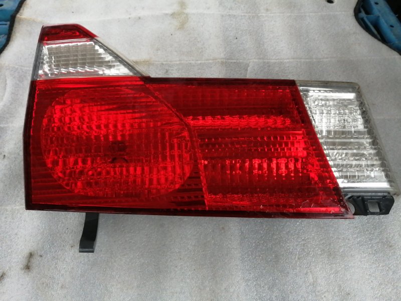 Стоп-сигнал в 5 дверь Toyota Alphard ANH10 левый (б/у)