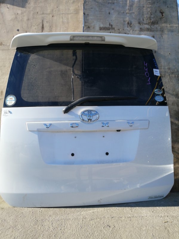 Дверь багажника Toyota Voxy ZRR70 (б/у)