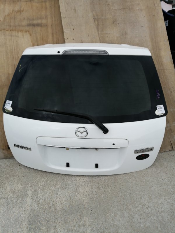 Дверь багажника Mazda Verisa DC5W (б/у)