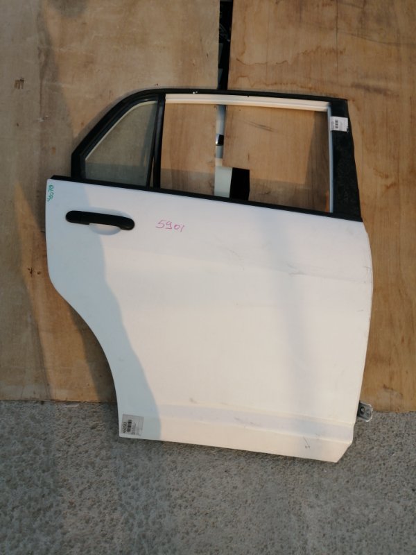 Дверь Nissan Tiida C11 задняя правая (б/у)