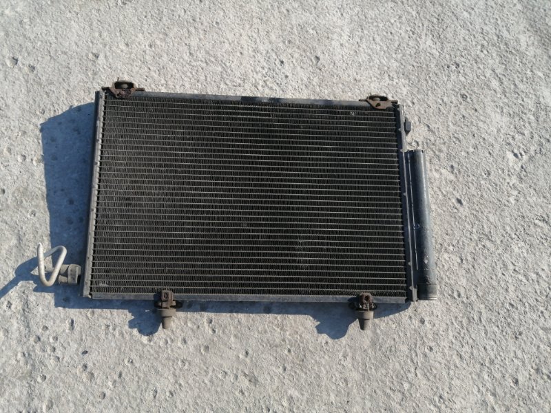 Радиатор кондиционера Toyota Vitz SCP10 1SZ-FE (б/у)