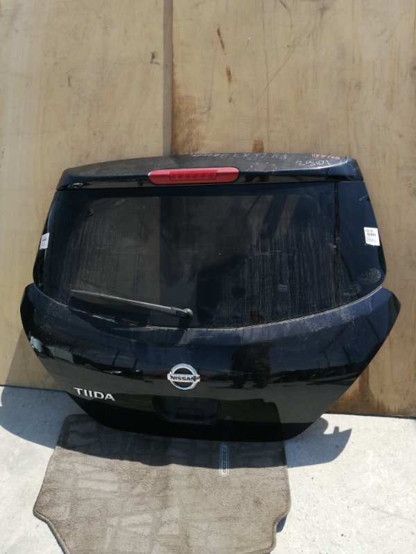 Дверь багажника Nissan Tiida C11 (б/у)