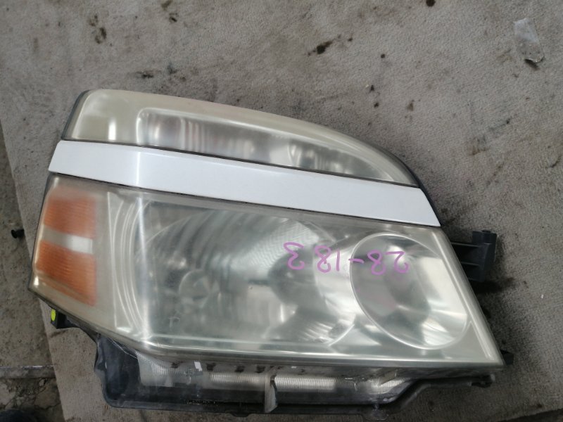 Фара Toyota Voxy AZR60 передняя правая (б/у)