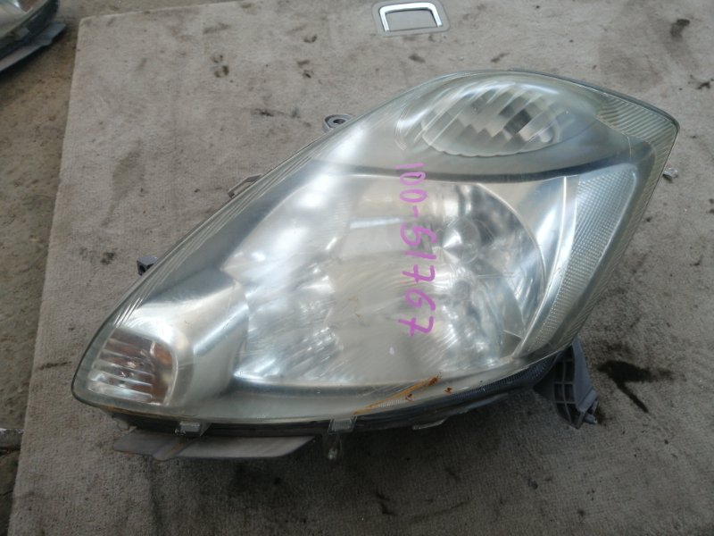 Фара Toyota Passo KGC10 передняя левая (б/у)