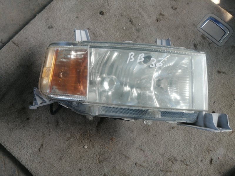 Фара Toyota Bb NCP30 передняя правая (б/у)