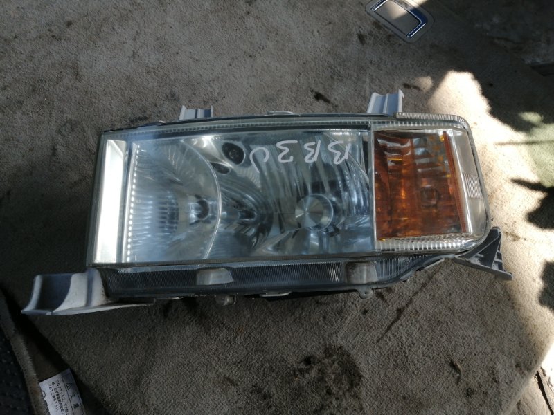 Фара Toyota Bb NCP30 передняя левая (б/у)