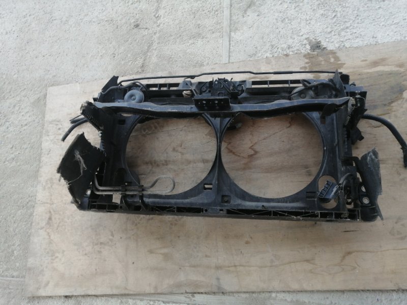 Рамка радиатора NISSAN TEANA J32 (б/у)