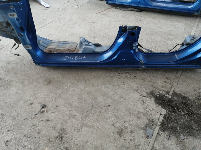 Порог HONDA FIT GD1 левый (б/у)