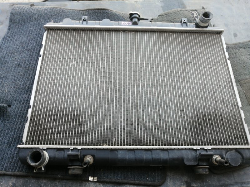 Радиатор ДВС NISSAN SERENA C24 SR20DE (б/у)