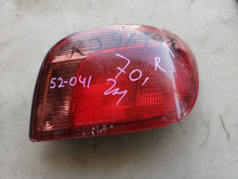 Стоп-сигнал Toyota Vitz NCP10 задний правый (б/у)