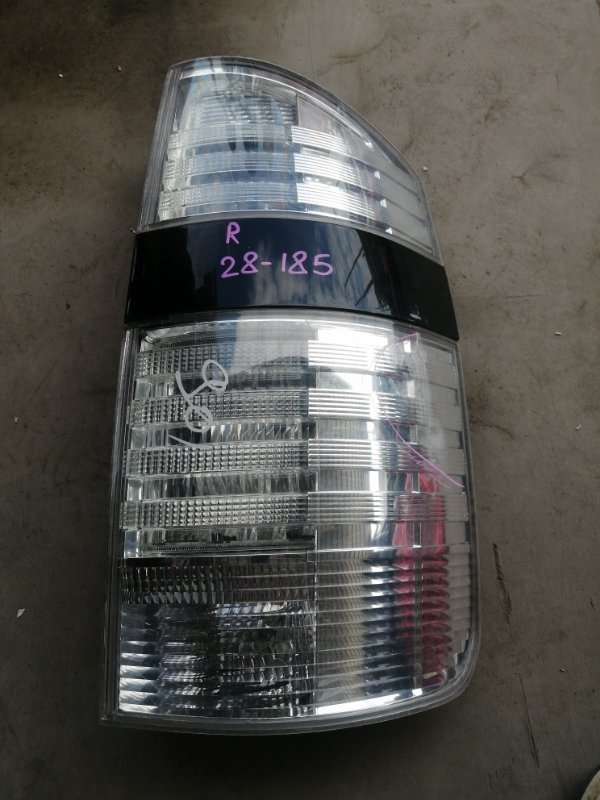 Стоп-сигнал Toyota NOAH AZR60 задний правый (б/у)